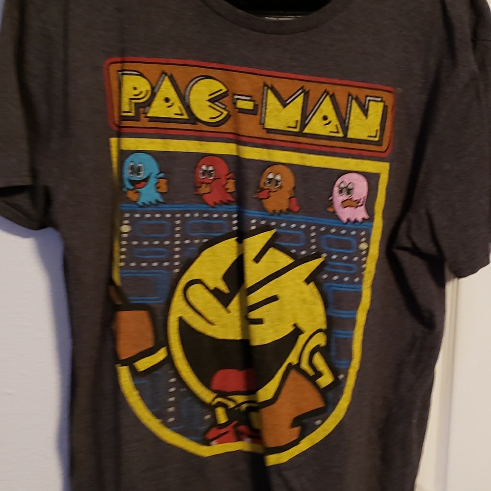Tee shirt